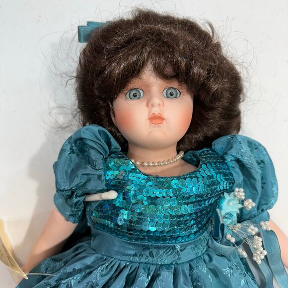 Betty Jane Jaqueline porcelain doll limited edition - Picture 4 of 9